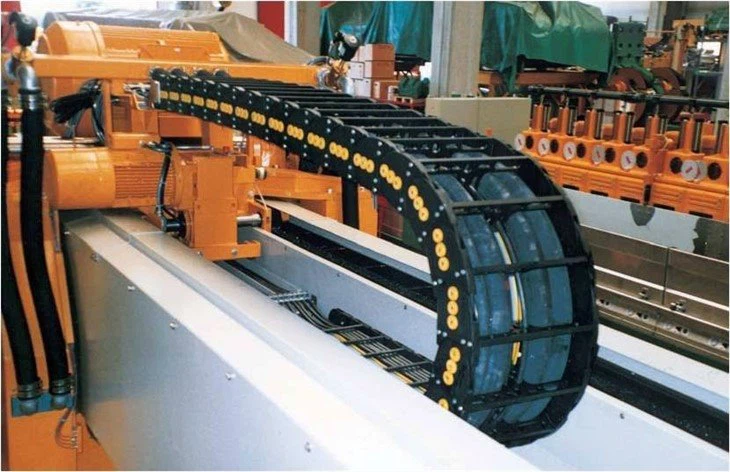 Flexible Trailing Cable application